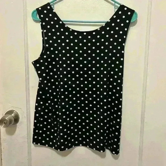 Chico’s polka dot sleeveless women’s size 2 - Picture 3 of 3